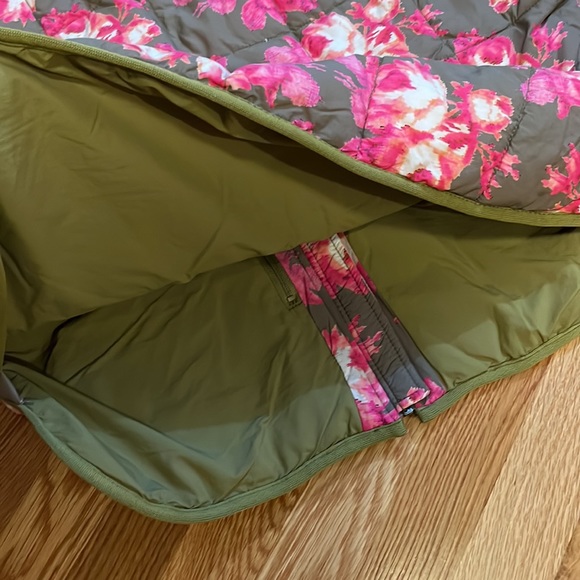 NWT Free People Movement Printed Pippa Packable Puffer Jacket XS - Picture 14 of 15
